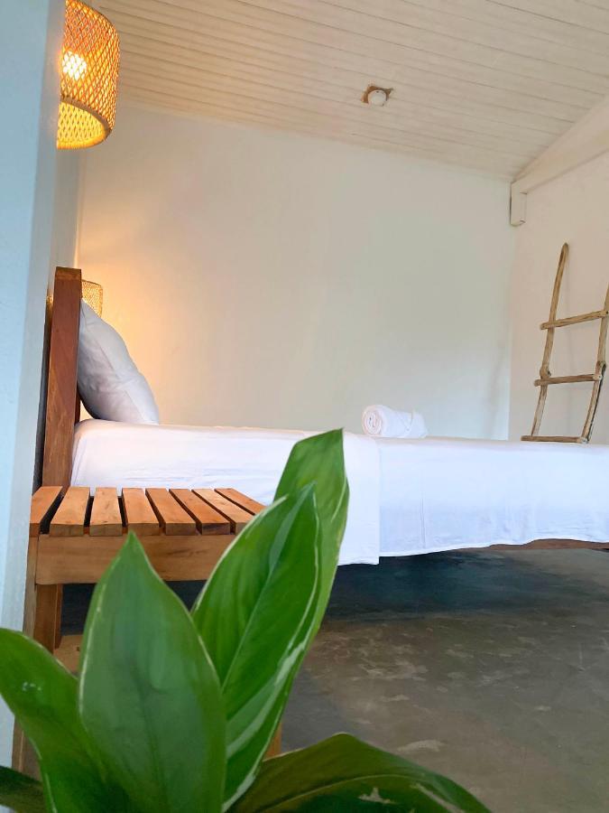 Sky Breeze Hotel Unawatuna Bagian luar foto