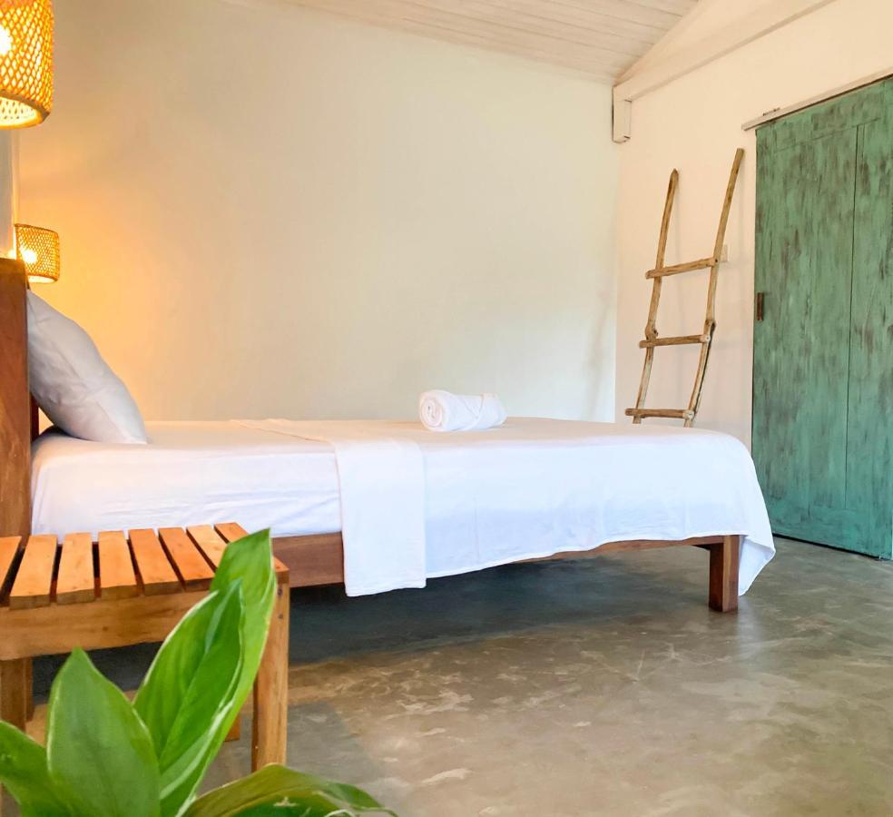 Sky Breeze Hotel Unawatuna Bagian luar foto