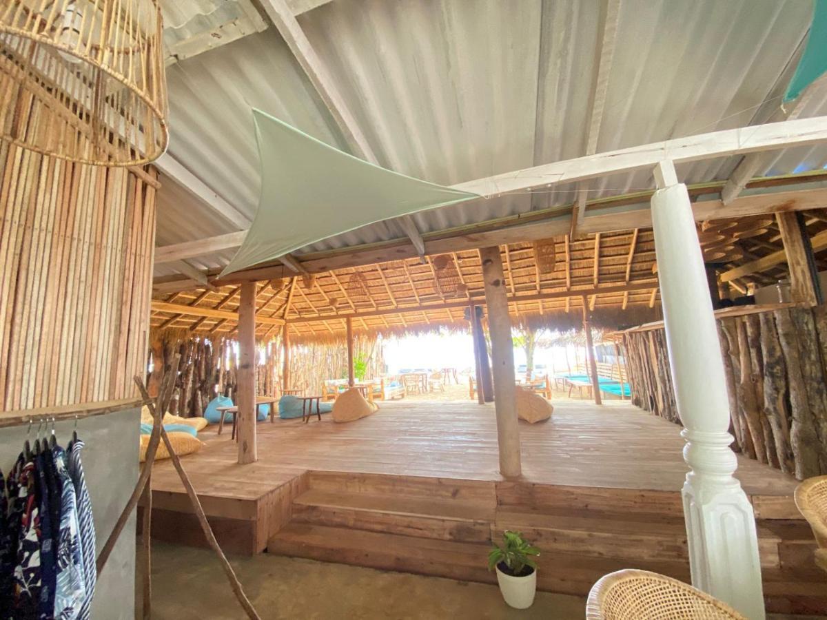 Sky Breeze Hotel Unawatuna Bagian luar foto