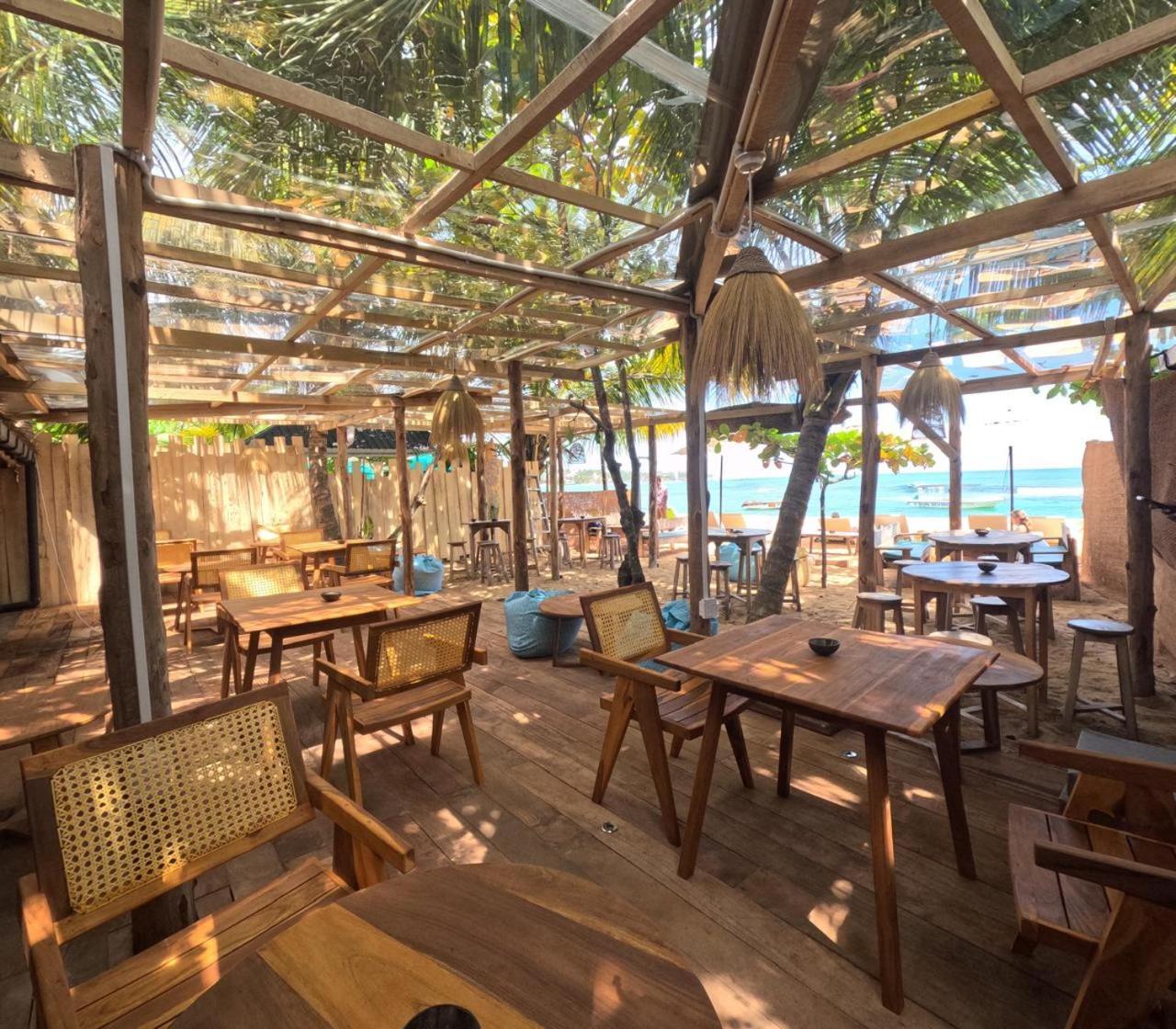 Sky Breeze Hotel Unawatuna Bagian luar foto